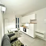Duomo Flats Διαμέρισμα *